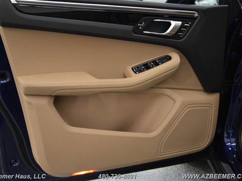 Used 2023 Porsche Macan image 35