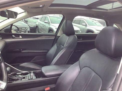 Used 2021 Kia K5 EX image 17