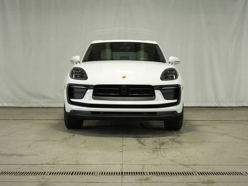 New 2026 Porsche Macan image 10