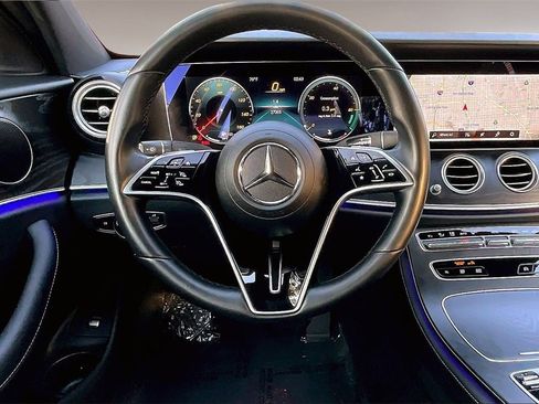 Used 2022 Mercedes-Benz E 350 Sedan image 8