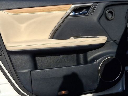 Used 2022 Lexus RX 350L Premium w/ Premium Package AWD/4WD image 12