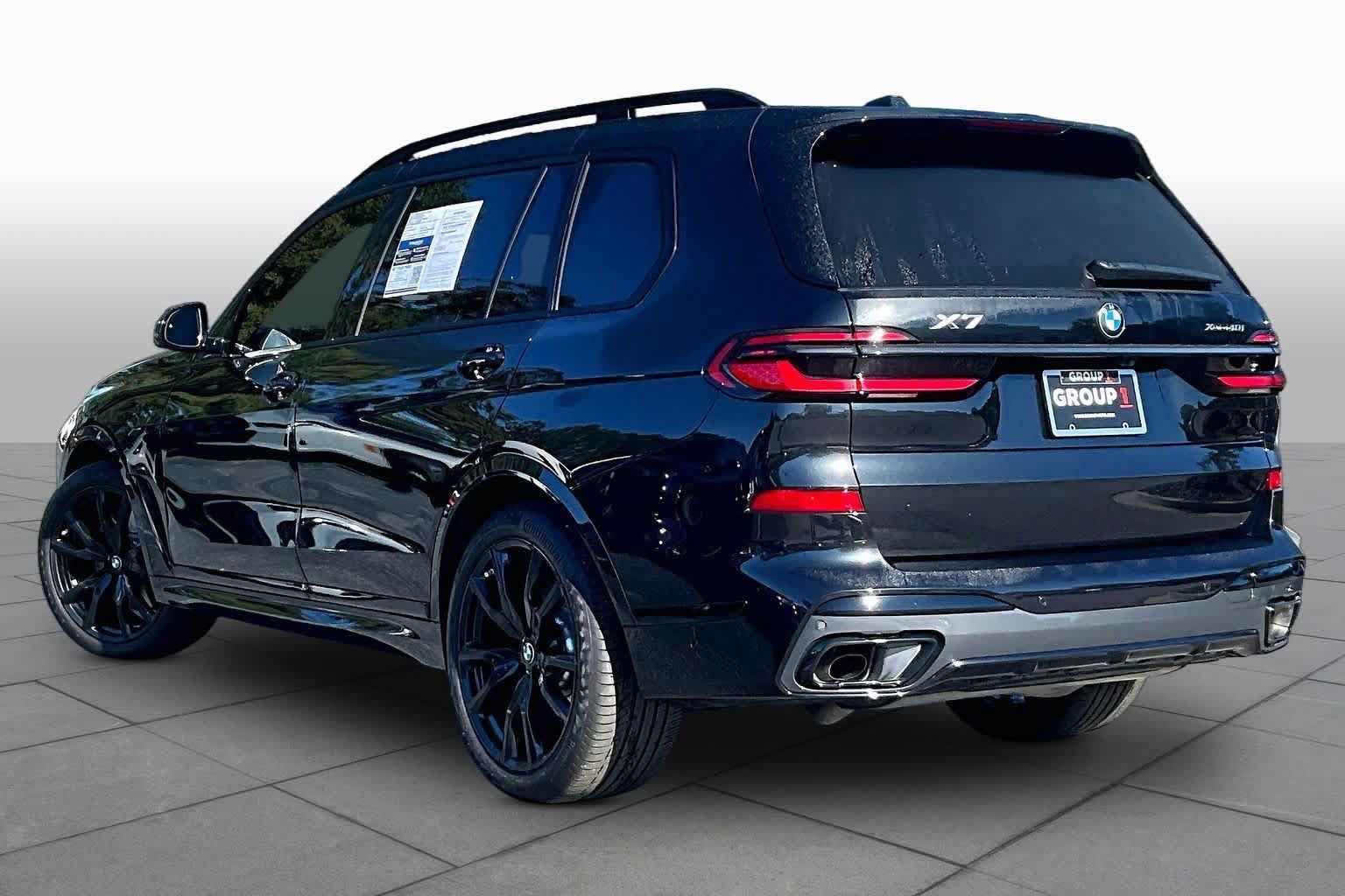 Used 2025 BMW X7 xDrive40i w/ M Sport Package AWD/4WD image 12