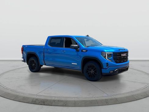 Used 2023 GMC Sierra 1500 Elevation w/ X31 Off-Road Package AWD/4WD image 2