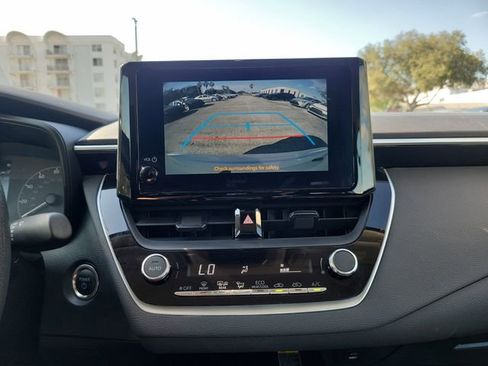 Used 2025 Toyota Corolla LE w/ LE Premium Package image 19