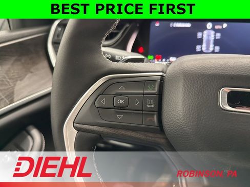 New 2026 Jeep Grand Cherokee Altitude image 25