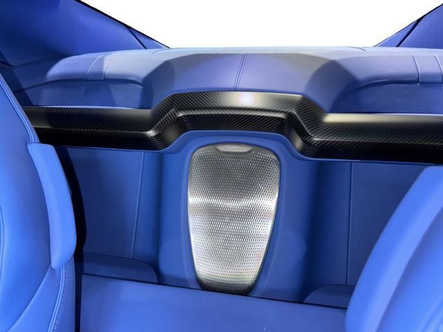 Used 2026 Aston Martin Vanquish RWD image 29