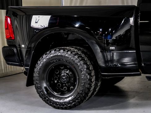Used 2025 RAM 3500 Laramie AWD/4WD image 6