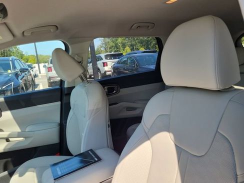New 2026 Kia Sorento EX FWD image 21