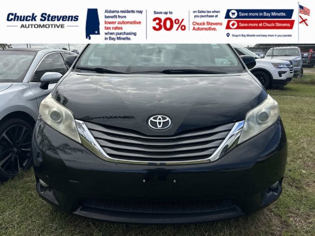 Used 2013 Toyota Sienna XLE AWD/4WD image 3