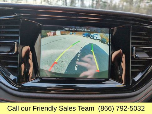 Used 2023 Dodge Durango GT image 21