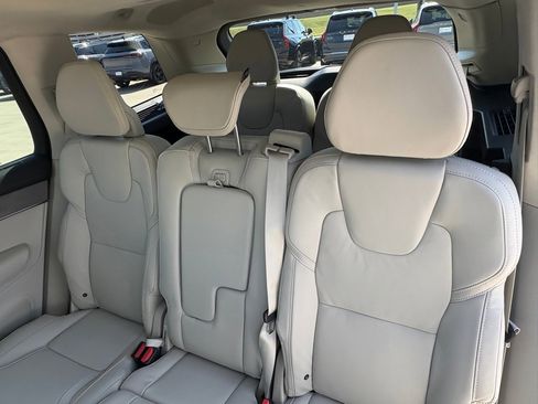 New 2026 Volvo XC90 B6 Ultra image 24