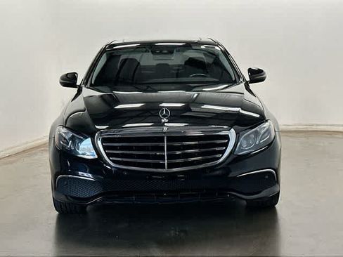 Used 2017 Mercedes-Benz E 300 4MATIC w/ Premium 2 Package image 31