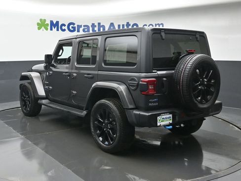 Used 2023 Jeep Wrangler Unlimited Sahara image 24