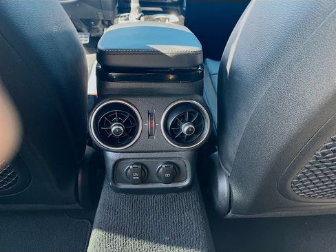 Used 2022 Kia Stinger GT-Line RWD image 28