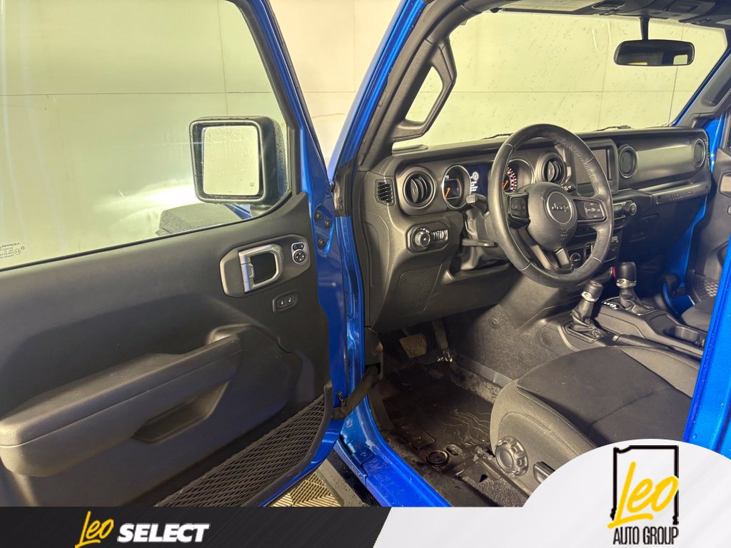 Used 2022 Jeep Wrangler Unlimited Sport AWD/4WD image 11