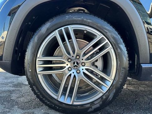 New 2026 Mercedes-Benz GLS 450 4MATIC image 11