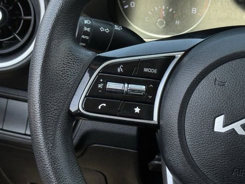 Used 2022 Kia Forte LXS image 14