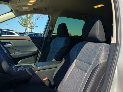 Used 2023 Nissan Rogue SV image 13