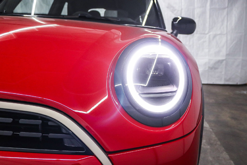 Used 2026 MINI Cooper 2-Door Hardtop FWD image 10