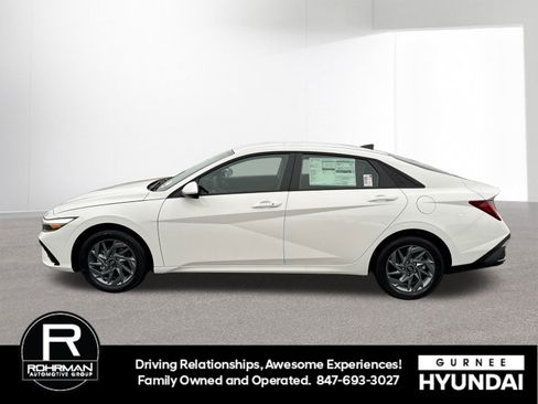 New 2026 Hyundai Elantra Blue image 5