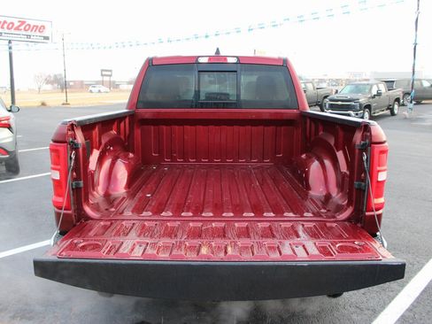 Used 2025 RAM 1500 Laramie AWD/4WD image 8