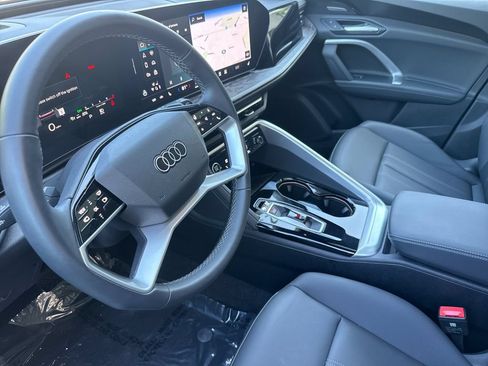 Certified 2025 Audi Q5 Premium w/ Premium Plus AWD/4WD image 14
