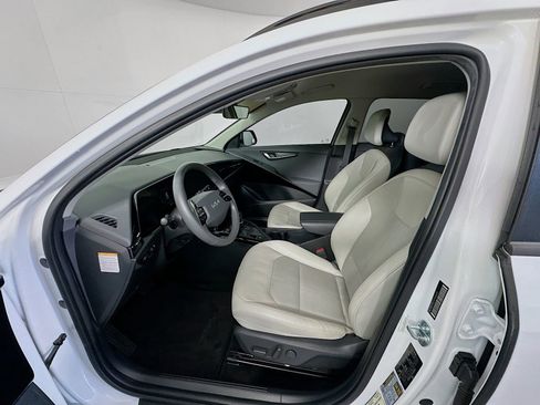 Used 2023 Kia Niro EX FWD image 21