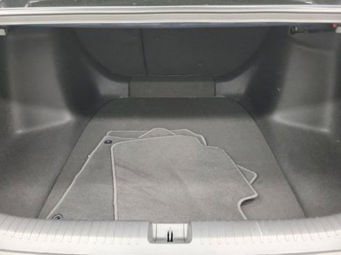 Certified 2025 Honda Accord SE image 9