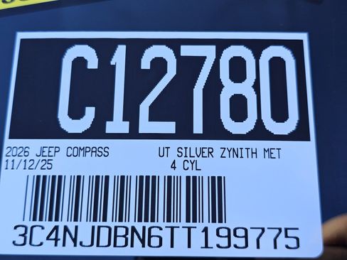 New 2026 Jeep Compass Latitude image 10