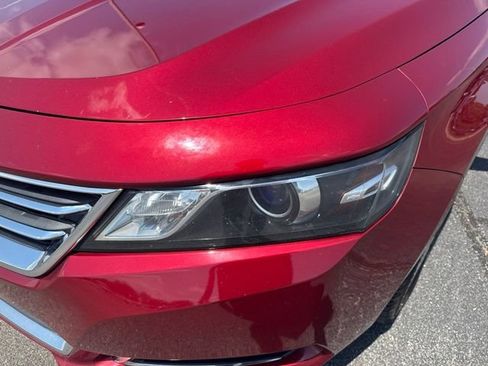 Used 2018 Chevrolet Impala LT w/ LT Leather Package FWD image 9