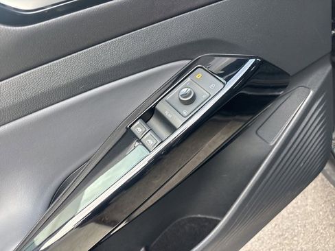 Used 2021 Volkswagen ID.4 Pro w/ ID.4 Protection Package image 20