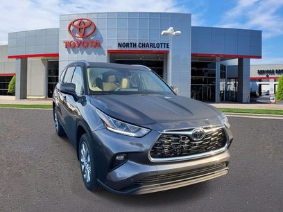 New 2025 Toyota Highlander Limited