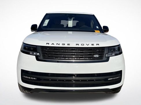Used 2023 Land Rover Range Rover SE image 2