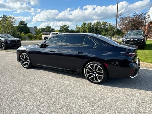 Used 2025 BMW 740i xDrive AWD/4WD image 52