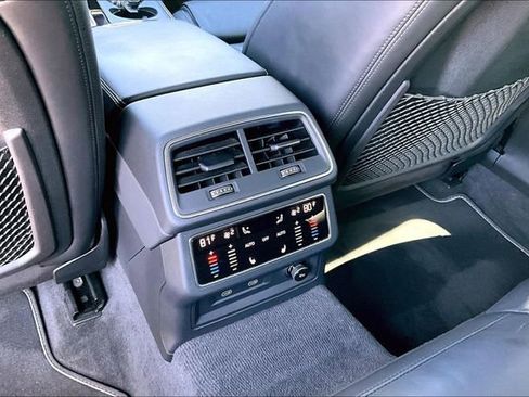 Used 2021 Audi S6 Premium Plus image 25