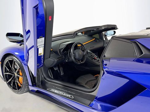 Used 2019 Lamborghini Aventador S AWD/4WD image 10