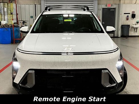 Used 2025 Hyundai Kona SEL AWD/4WD image 2