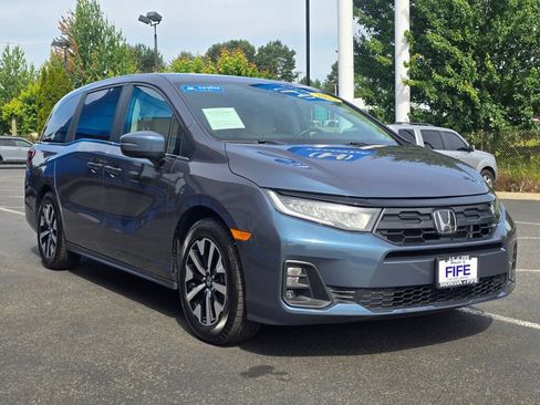 Certified 2025 Honda Odyssey EX-L image 7