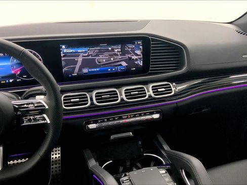New 2026 Mercedes-Benz GLS 450 4MATIC image 25