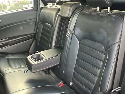 Certified 2024 Ford Edge SEL image 20