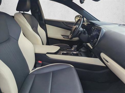 Used 2024 Lexus NX 250 FWD w/ Towing Package (2000 Lbs) image 26