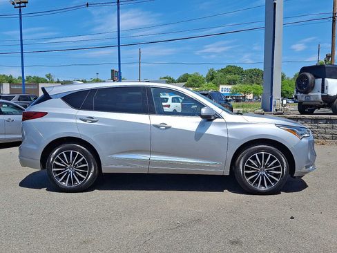 Used 2025 Acura RDX SH-AWD w/ Advance Package image 8
