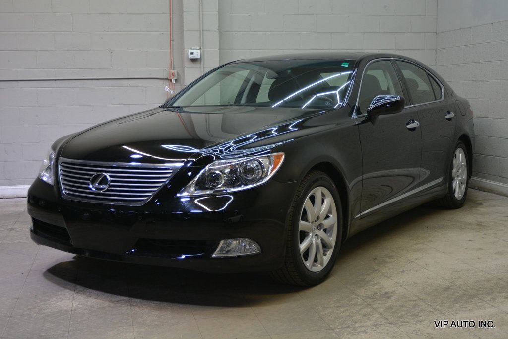 Used 2007 Lexus LS 460 RWD image 2