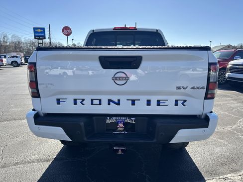 Used 2022 Nissan Frontier SV w/ Technology Package image 7
