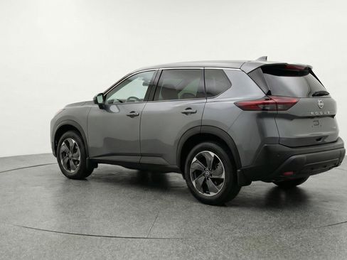 Used 2025 Nissan Rogue SV FWD image 6