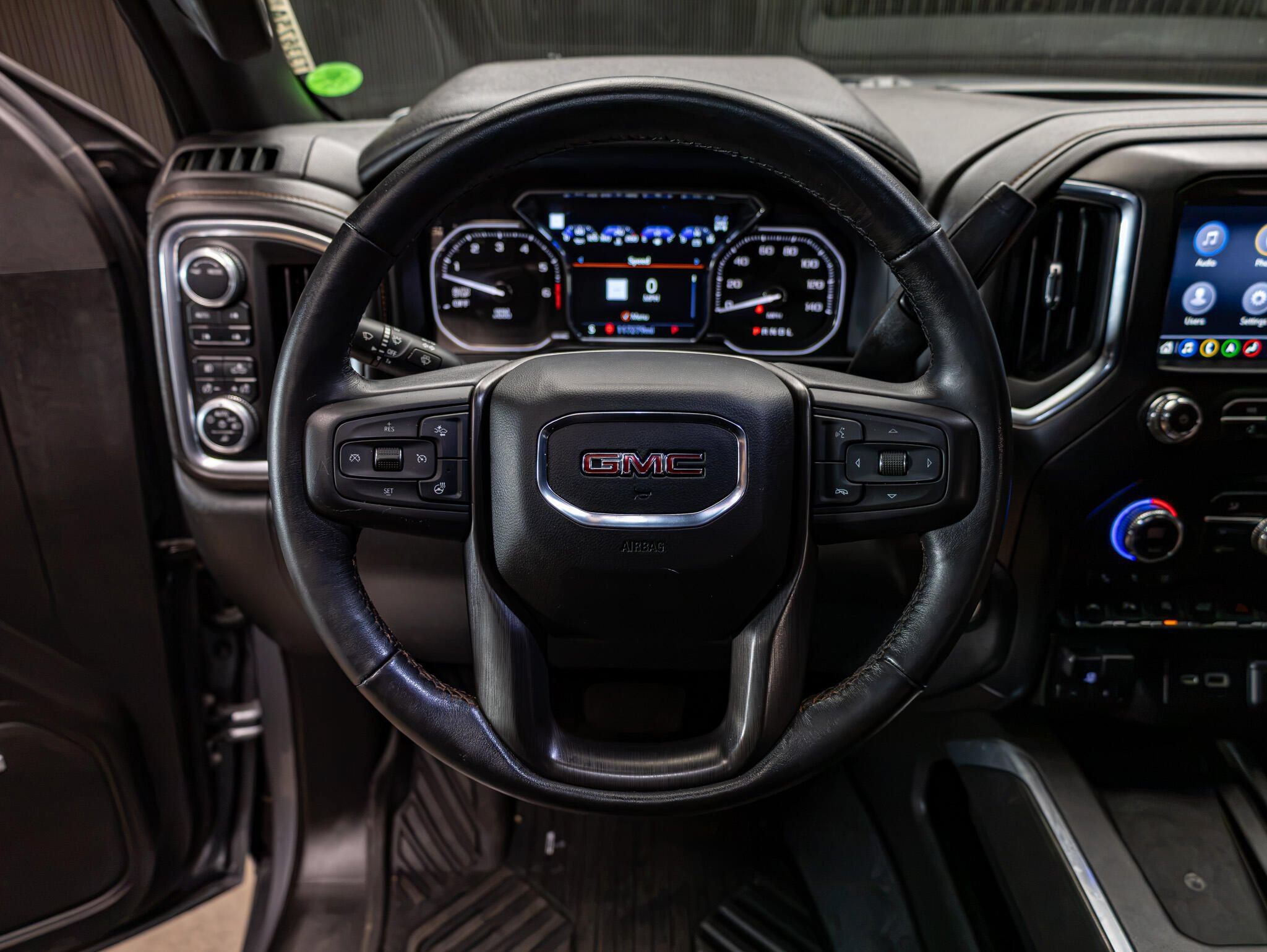 Used 2020 GMC Sierra 1500 AT4 w/ AT4 Premium Package AWD/4WD image 18
