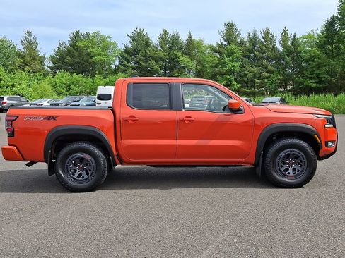 Certified 2025 Nissan Frontier PRO-4X w/ Pro Premium Package AWD/4WD image 8