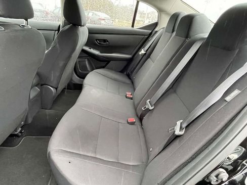 Used 2025 Nissan Sentra S image 9