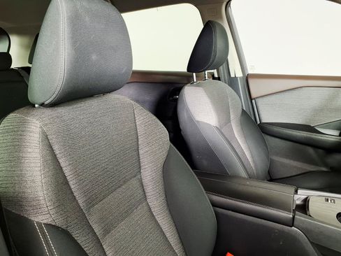 Used 2021 Nissan Rogue SV FWD image 10