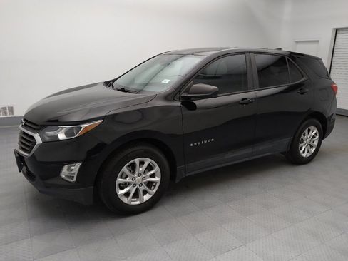 Used 2020 Chevrolet Equinox LS w/ LS Convenience Package image 2